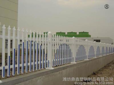 潍坊鼎鑫 匠心打造全国知名塑钢PVC护栏，筑就安全与美观的风景线